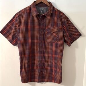 Men’s Mountain Hard Wear Short Sleeve Button Down Shirt Size M